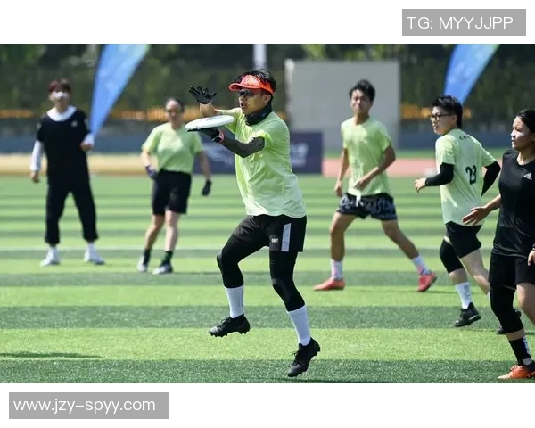 上海飞盘队创新包夹战术解析与战绩提升的深度探讨 上海飞盘队创新包夹战术解析与战绩提升的深度探讨