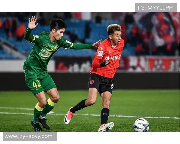 成都篮球队耐力变革引发热议球迷期待新赛季的精彩表现与突破 成都篮球队耐力变革引发热议球迷期待新赛季的精彩表现与突破